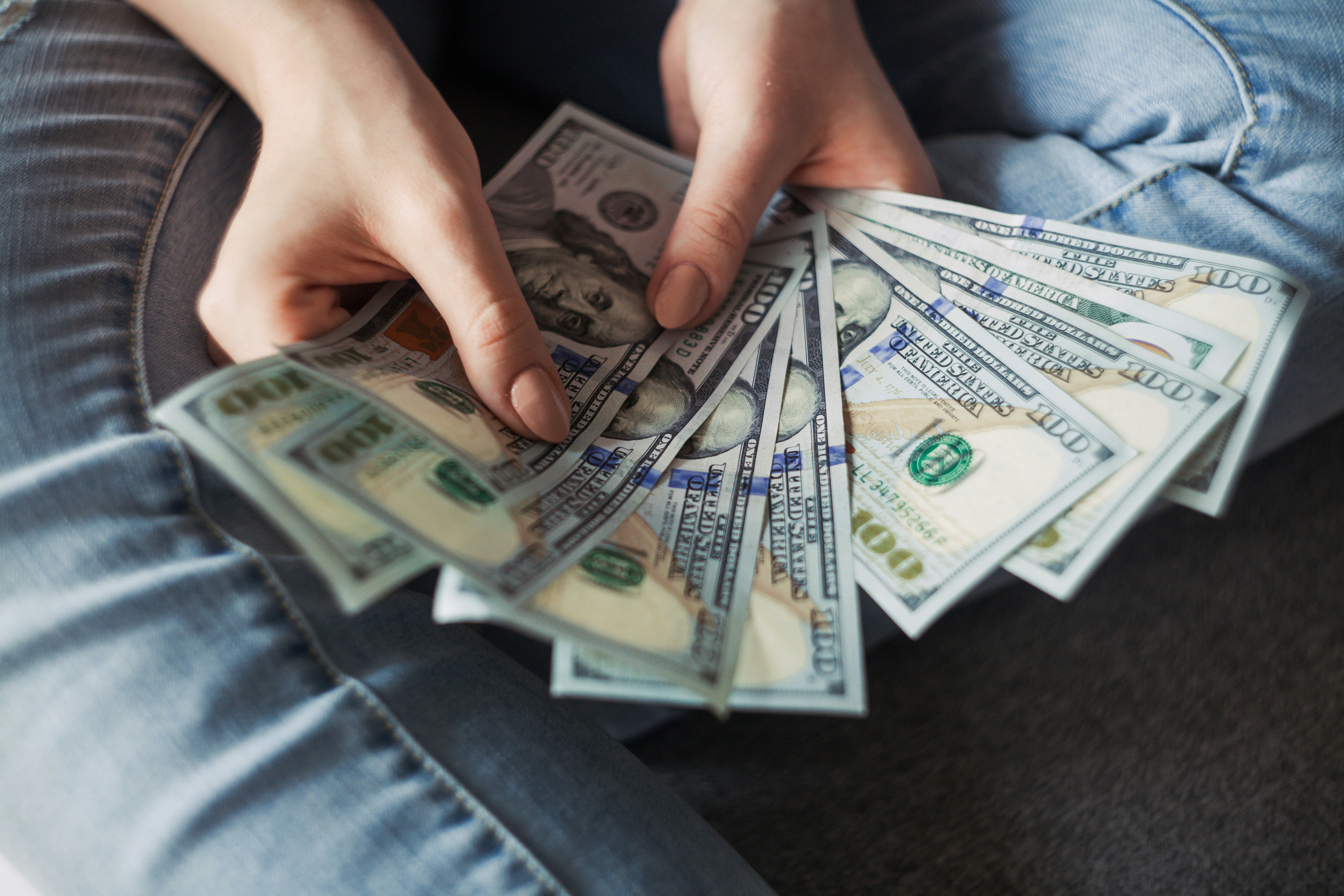 ВТБ занял первое место в рейтинге Forbes среди банков для состоятельных клиентов
