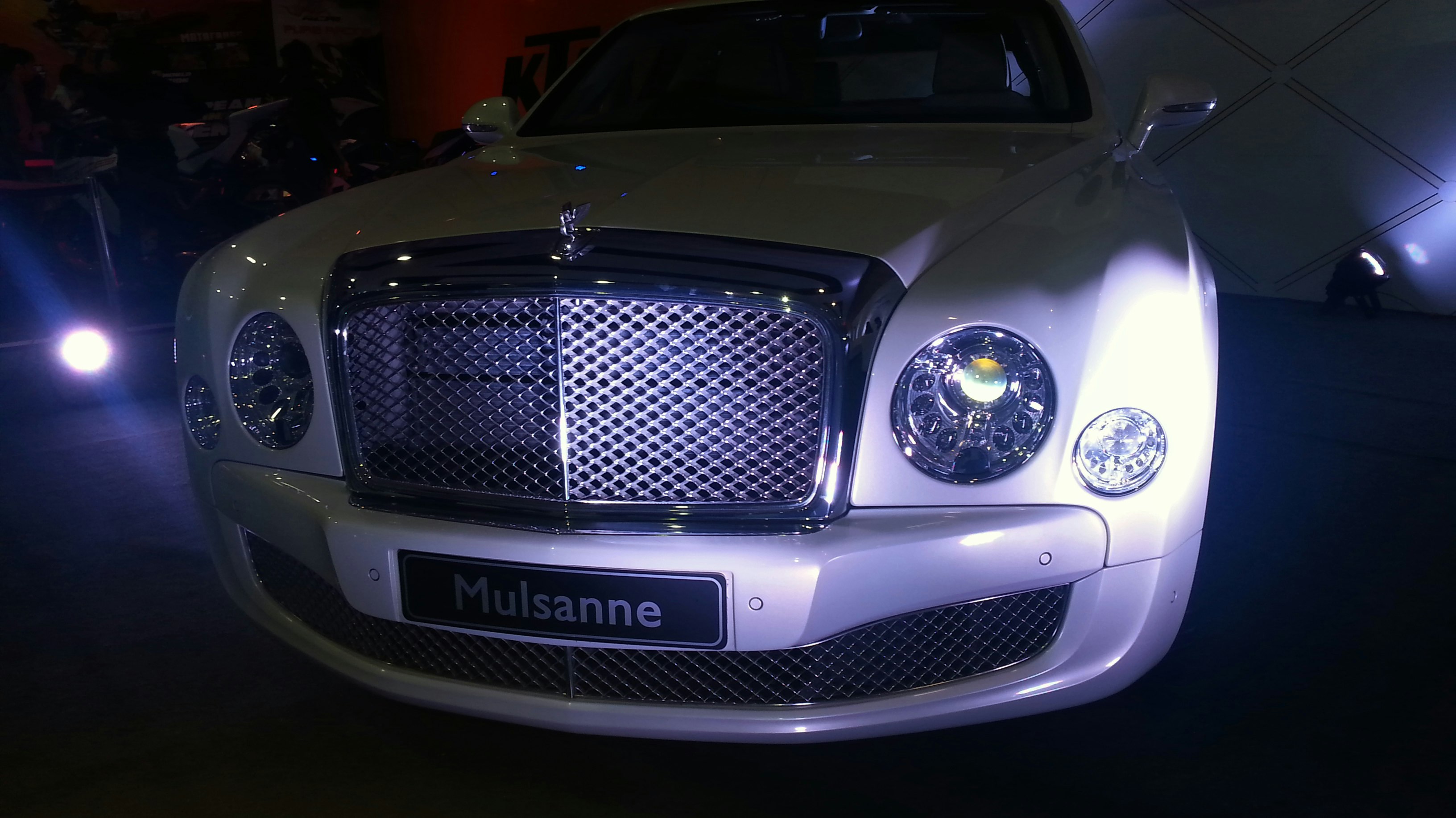 В Новосибирске продаётся уникальный Bentley Mulsanne за 77 миллионов рублей