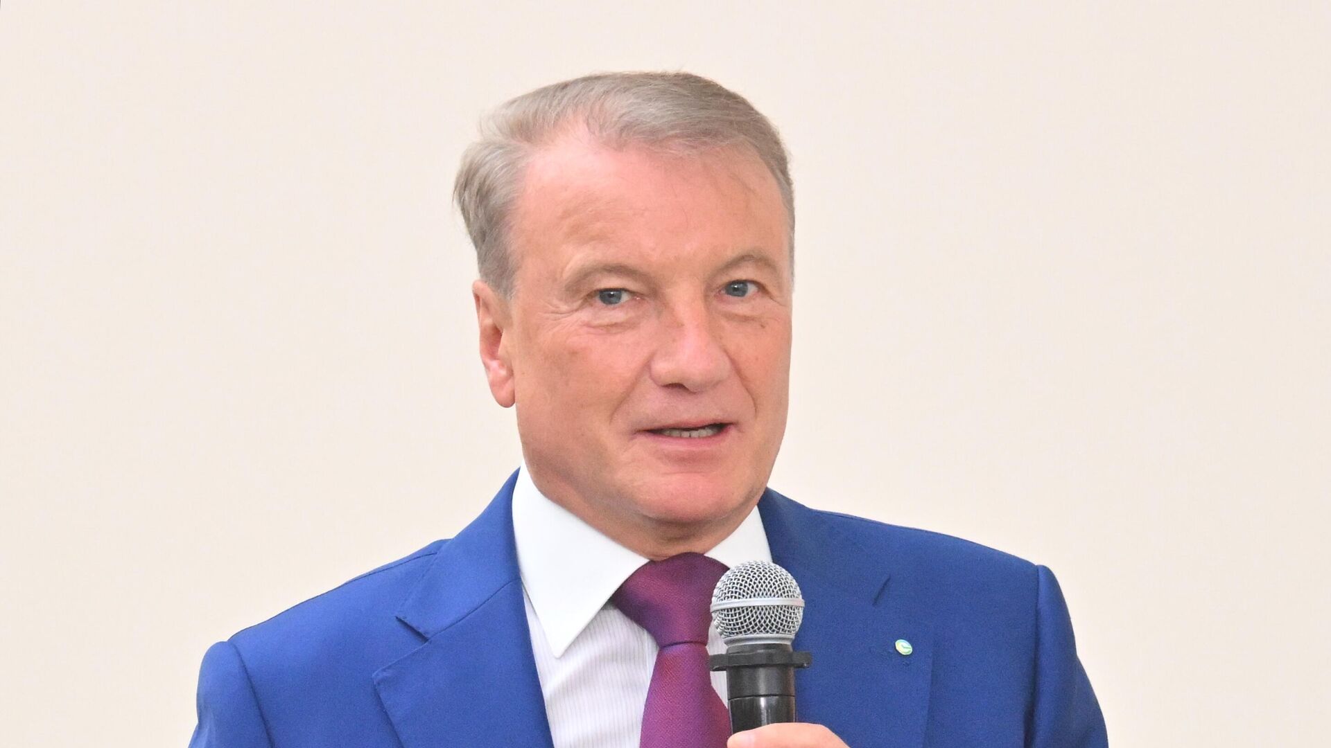 Греф заявил, что Россия входит в топ-5 стран по развитию искусственного интеллекта