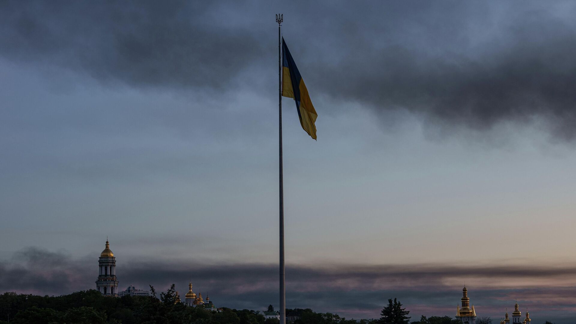 Кто возьмёт управление? Мендель выразила тревогу из-за ситуации на Украине