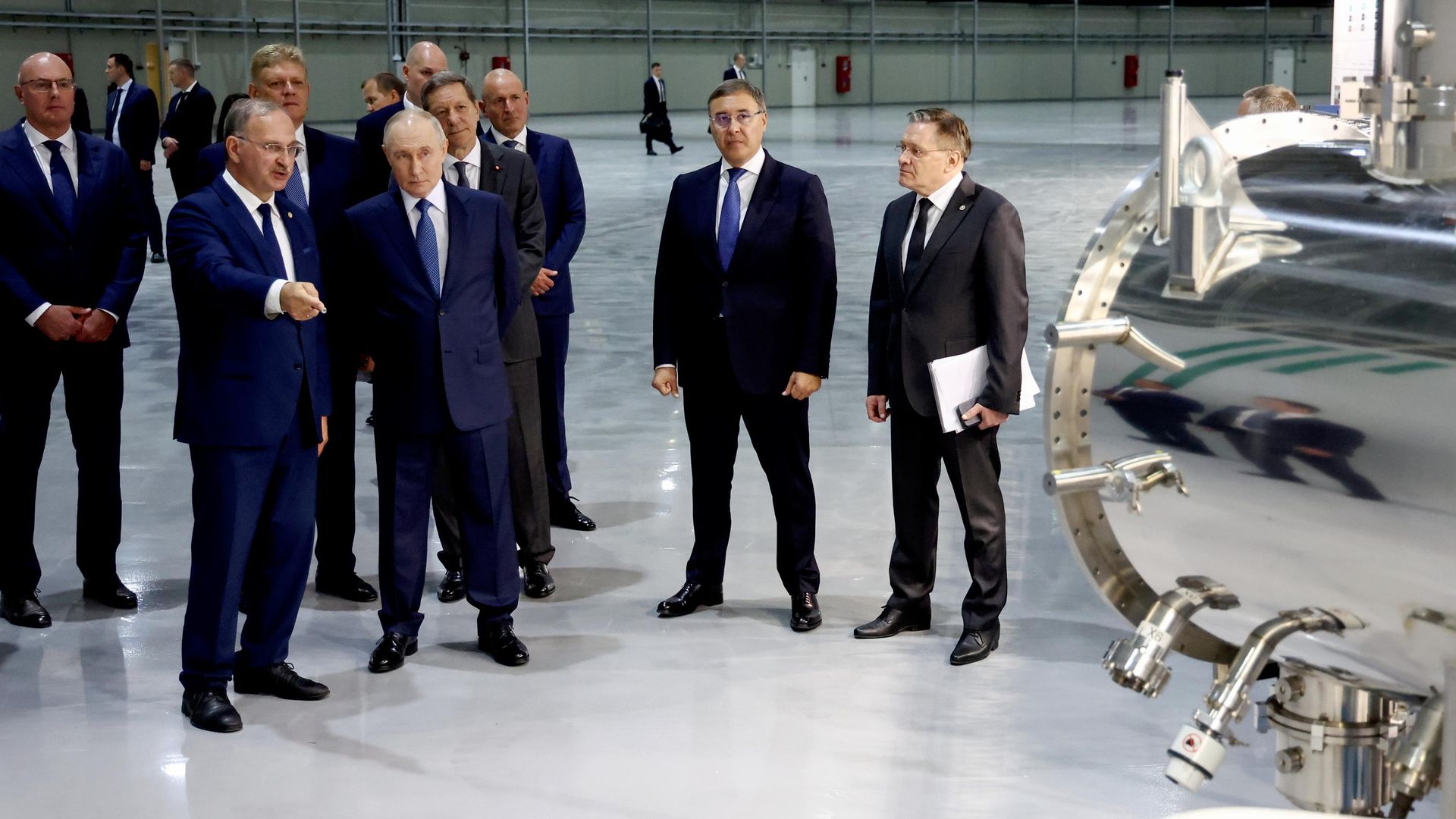 Путин поделился впечатлениями от общения с молодыми учеными в Новосибирске