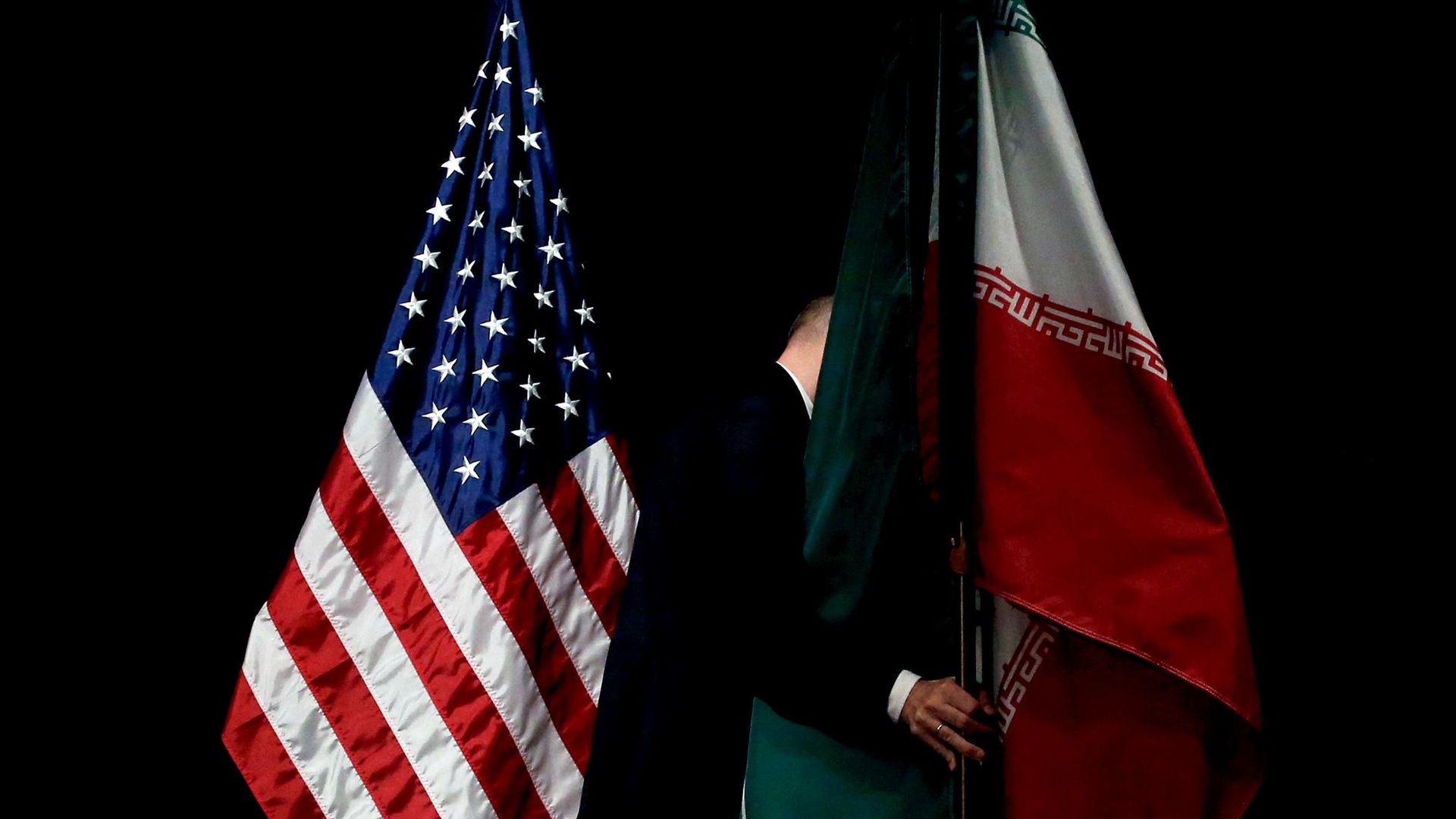 СМИ сообщают о прогрессе в переговорах между Ираном и США благодаря посредникам